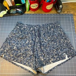 Athleta blue polkadot shorts